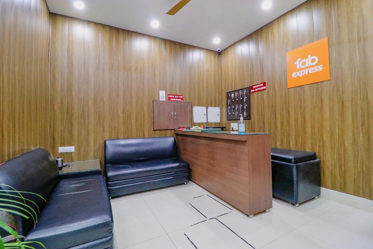 Fabexpress Kartikey Inn Haridwār Exteriér fotografie
